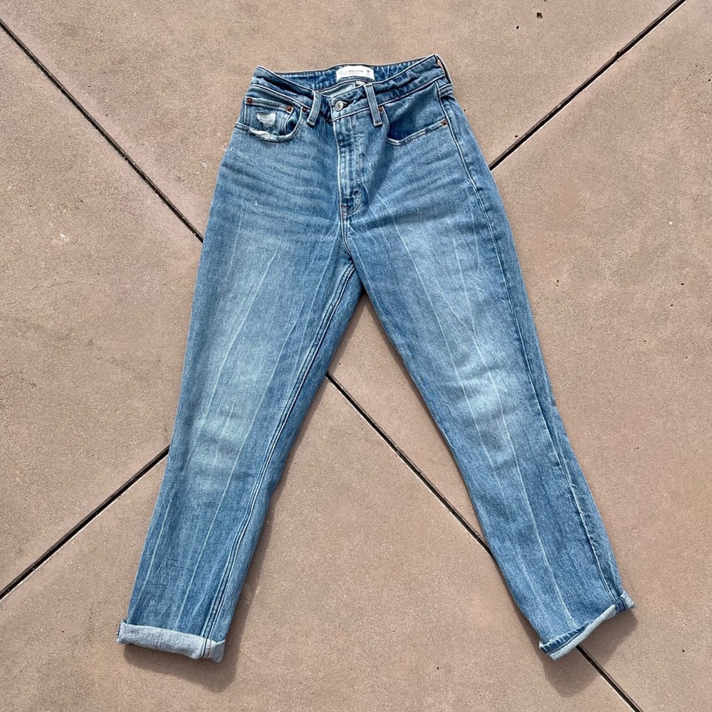 A&F Curve Love High Rise Mom Jean